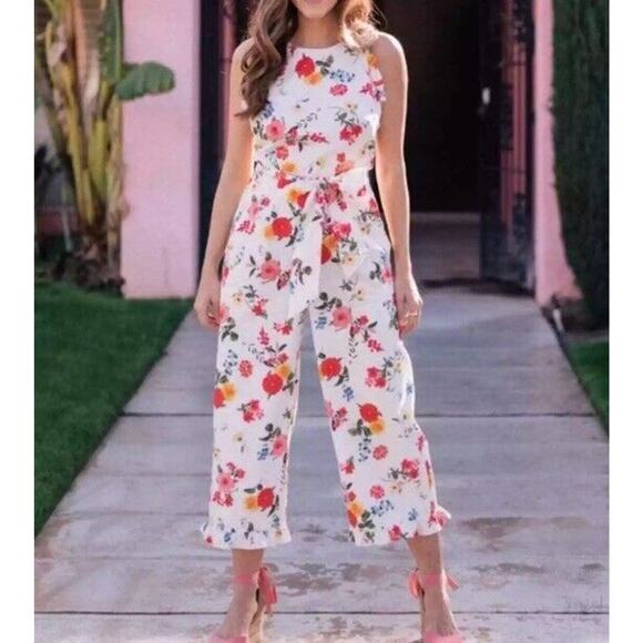 Gal Meets Glam Pants - NWT Gal Meets Glam Beverly White Floral Cropped Jumpsuit Women's Size 14